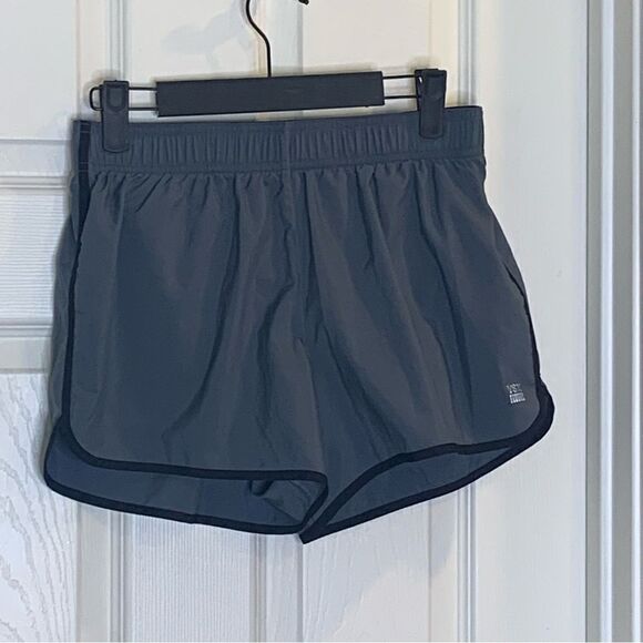 Victorias Secret VSX Sport The Player Black Run Shorts Size Small - Picture 3 of 9